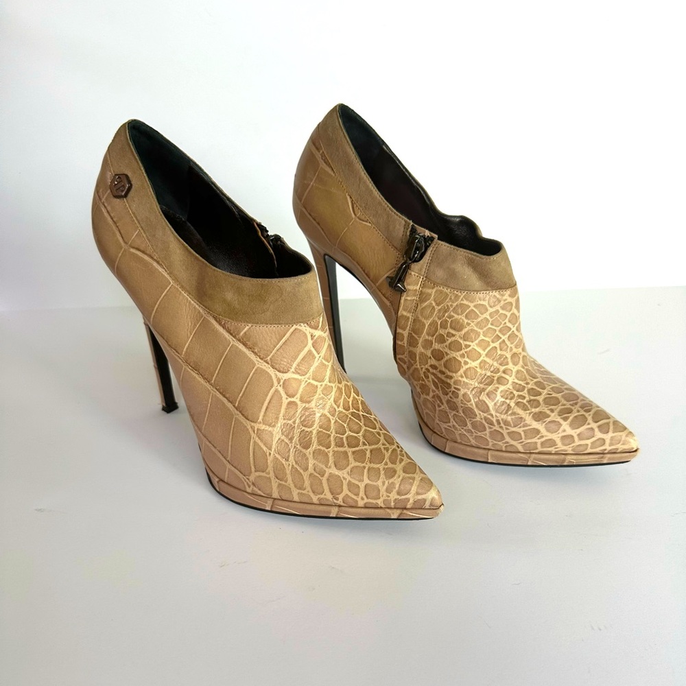 Brand: Philipp Plein size: 41 European size color:tan
